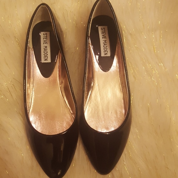 Steve Madden Ibiza Flats - Picture 2 of 8